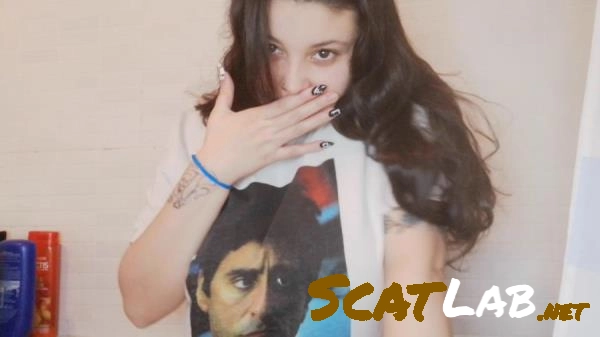 Scatshop.com: (Badkithy) - Scarefac Poop [FullHD 1080p] (257 MB)