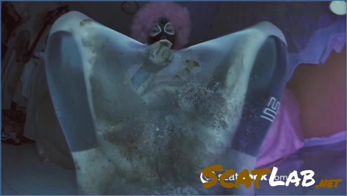Download Sweet Betty Parlour Femdom – Nylon scat ghost (FullHD 1080p) ScatLab.net