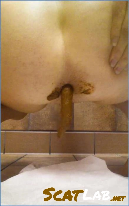 Mature MILF Zarzar01,Kat FullHD 1080p: Intense Toilet Action with Pee, Farts, and Squirt – ScatLab poster