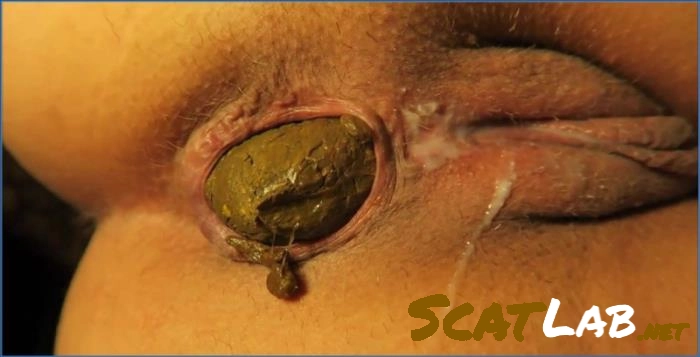 Blonde GoddessPoo's Dirty Talk Masterpiece - HD – ScatLab poster