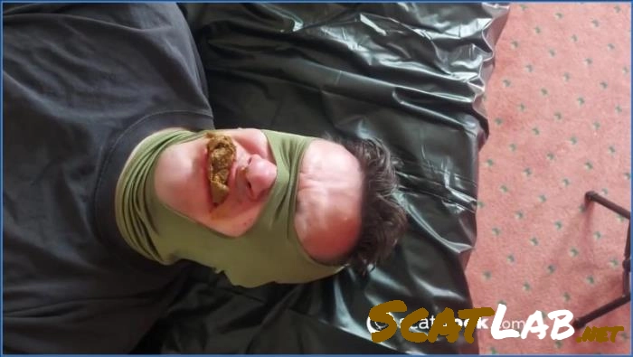 Download Scheiße schlucken statt Knast Teil 2 - Pissing, Femdom (HD 720p / 135.21 MB) ScatLab.net