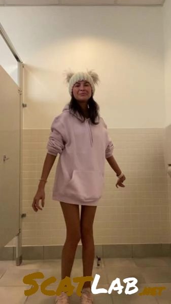 Scatbook - Fisting and Stretching at the Dealership [UltraHD 2K] 346 MB