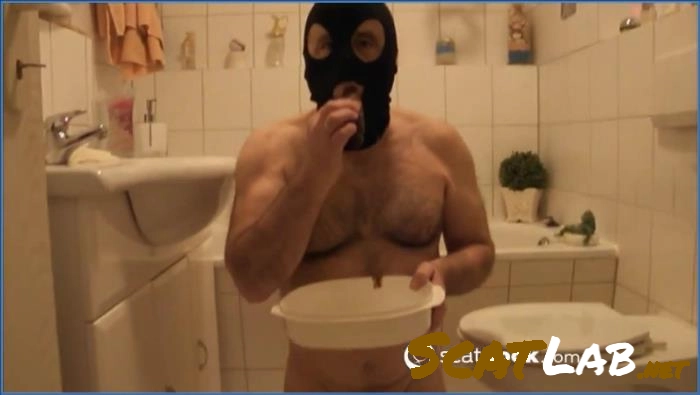 Geiler Scheißefresser - Pissing, Femdom (HD 720p / 66.36 MB) – ScatLab poster