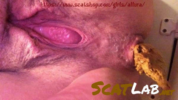 Download Scatshop.com - Milky Tits & My Morning Shit [HD 720p] 284 MB ScatLab.net