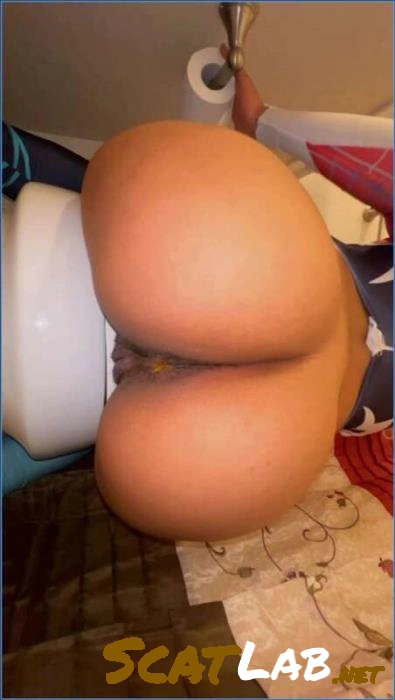 2025 Scat and Pissing Model Spotlight Miss Raines - Efro, Kaviar (HD 720p / 51.79 MB) – ScatLab poster