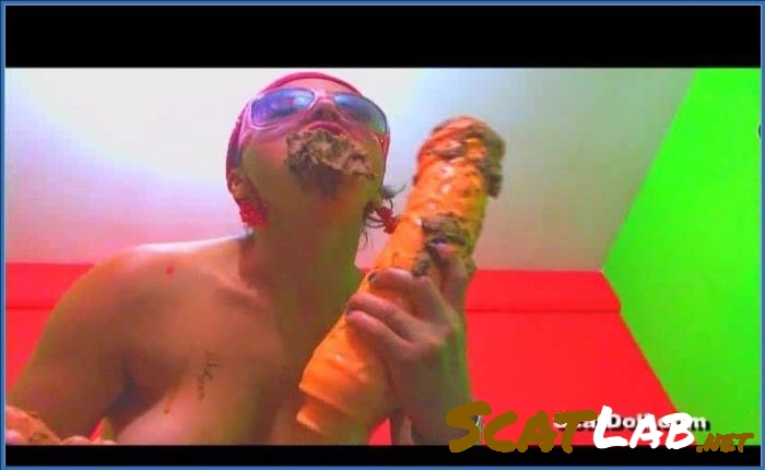 Extreme Scat and Piss Fetish with Big Dildo Action – ScatLab poster