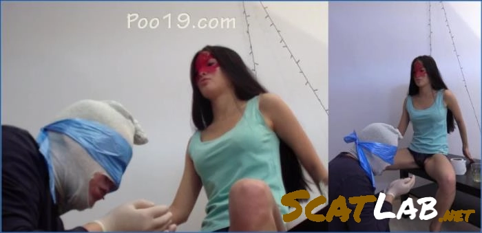 Brooklyn babe dominates in HD scat vid