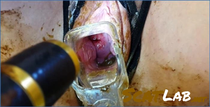Speculum Play During Menstruation with Anna Coprofield in FullHD ScatLab Exclusive – ScatLab poster