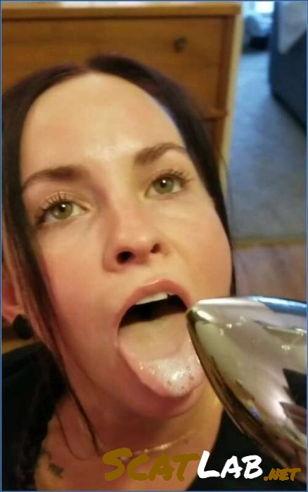 LilbuttLex in some wild anal scat action—FullHD