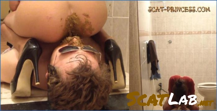 Andrea's filthy Hardcore Shower and Humiliation in FullHD - scat porn video at ScatLab.net