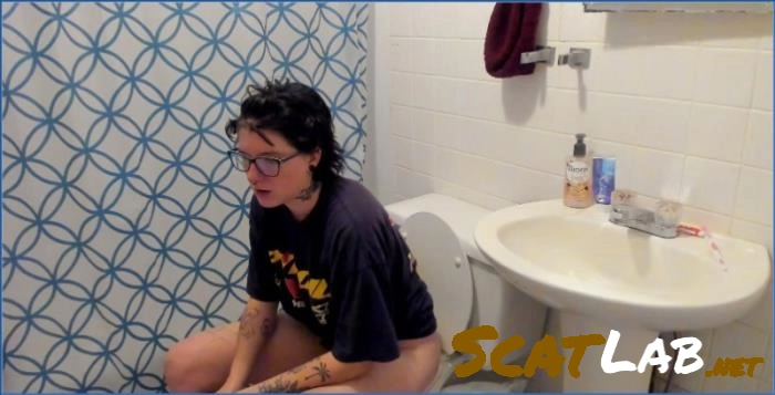 Ellie Shae's Solo Scat Roleplay with Anal Masturbation and Voyeur Pleasures – ScatLab poster