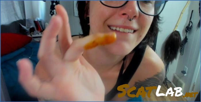 Missellie Stars in The Diarhea Licker: Raw Solo Scat and Anal Masturbation – ScatLab poster