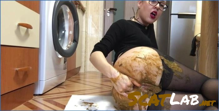 Ella Gilbert's Hardcore Scat Action with Big Ass in FullHD – ScatLab poster