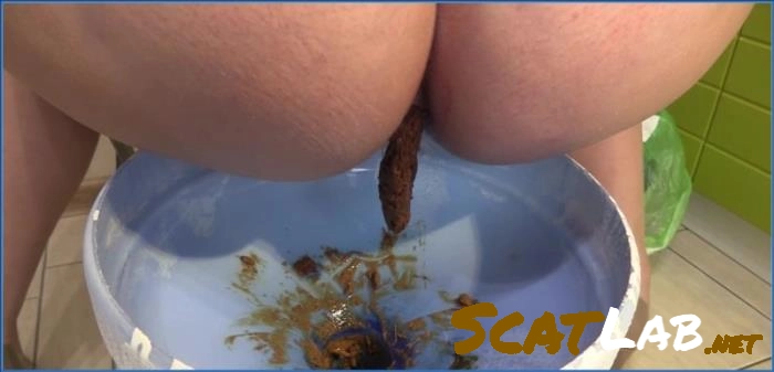 Raw Ukrainian Verbal Humiliation with MilanaSmelly in HD – ScatLab poster