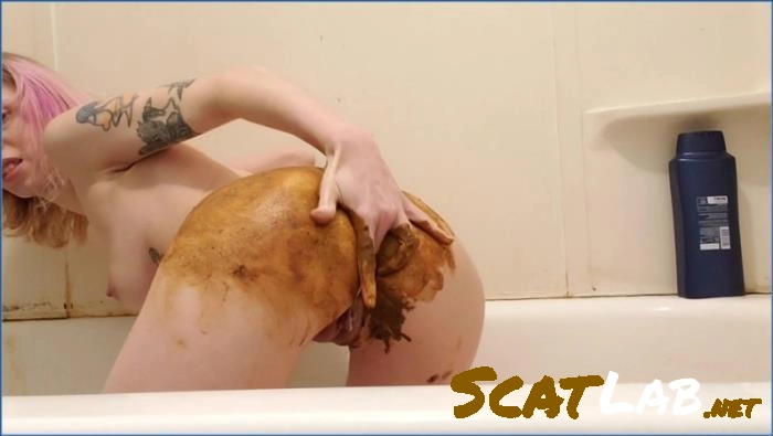 Close Up Anal Fingering Smear Raw Pee Extreme Hardcore with xxecstacy in FullHD – ScatLab poster