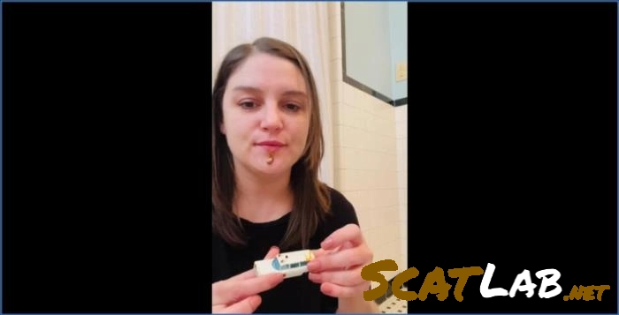 Download Layla Lee's Dirty Panty Shit Explosion - Big Tits Scat in FullHD ScatLab.net