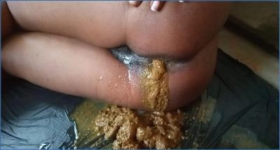 Amazon Ebony Princess in Dirty Scat Vid (FullHD 1080p) - scat porn video at ScatLab.net