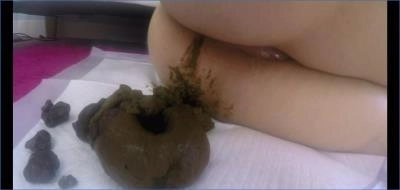 LoveRachelle2 Serves Big Yummy Shit to Her Eager Toilet Slave in Scat Porn - scat porn video at ScatLab.net