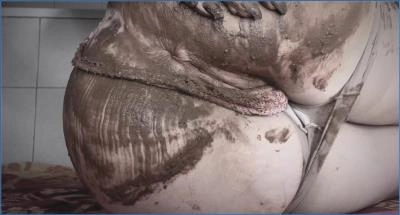 rough Pantypooping and Scat Play with DirtyBetty in Russia - scat porn video at ScatLab.net