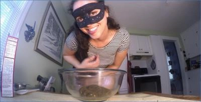 Femdom Toilet Slave LoveRachelle2 Bakes Poop Brownies in UltraHD 4K - scat porn video at ScatLab.net