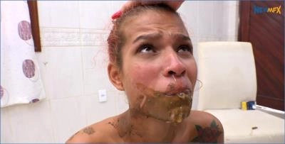 Perform Food and Drink To My Slave with Nicole and Valéria in Scat Fetish - related scat video at ScatLab