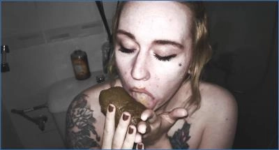 Dirty Betty at Underground Scat Party Chill in Amateur Russian Scat Porn - related scat video at ScatLab