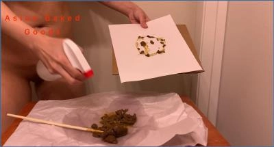 Solo Scat with Dildo: Marinayam19 Creates Organic Art in Art Class - scat porn video at ScatLab.net