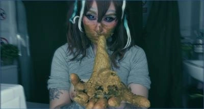 Russian Amateur Scat videos with Dirty Betty - scat porn video at ScatLab.net
